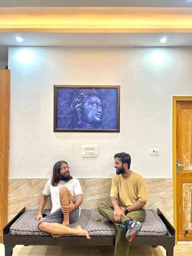 Shanti Hostel And Garden Cafe Rishīkesh Dış mekan fotoğraf